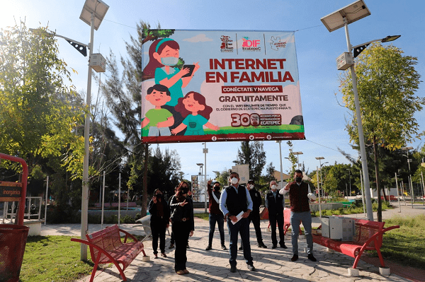 Ecatepec instala 35 redes de internet gratuito para que estudiantes puedan tomar clases