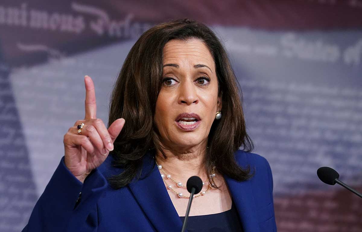 Kamala Harris pone en duda lo dichos de Trump sobre una posible vacuna covid