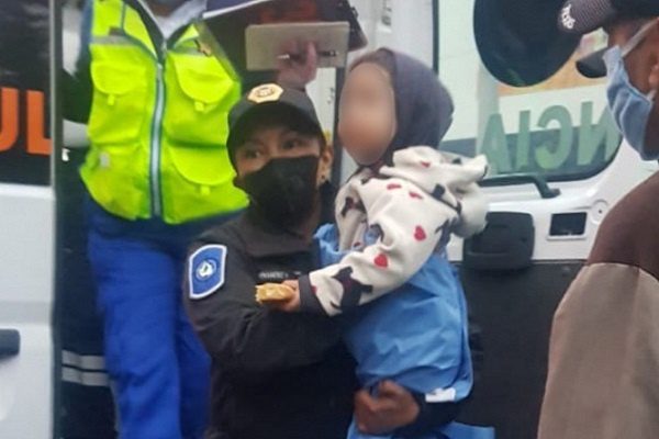 Resguardan a niño de dos años que caminaba solo en Periférico