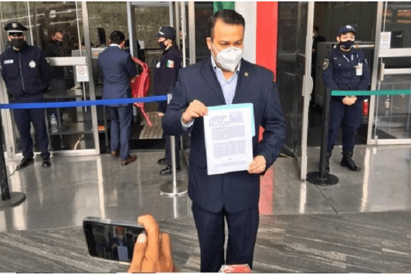 Pan denuncia a AMLO ante FGR por mala administración de la pandemia