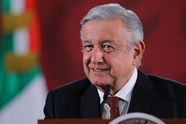 AMLO asegura que registro de su nombre fue mera "formalidad"