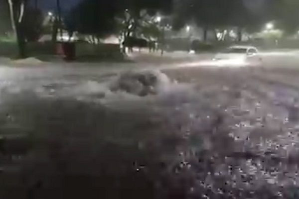 Múltiples inundaciones tras fuertes lluvias este miércoles en CDMX #VIDEOS