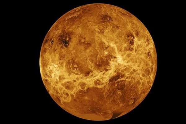 NASA podría enviar misión a Venus tras descubrimiento de indicios de vida