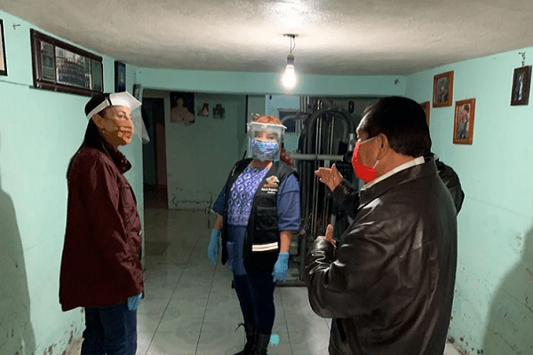 Sheinbaum recorre viviendas afectadas por fuertes lluvias