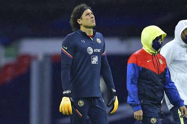Memo Ochoa estará fuera de 4 a 6 semanas por lesión muscular
