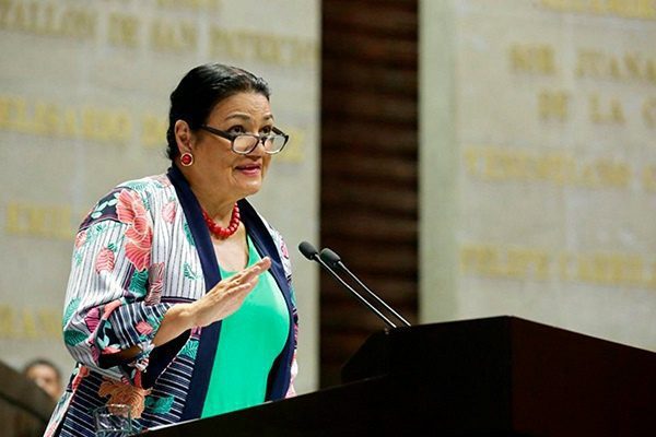 Dulce María Sauri del PRI es elegida como presidenta de la mesa directiva de la Cámara de Diputados