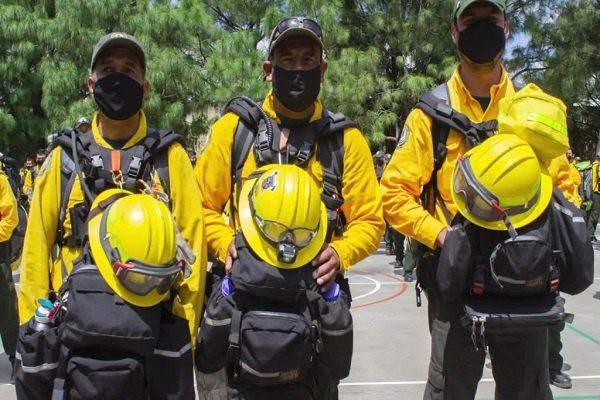 Cien bomberos mexicanas asistirán incendios en California