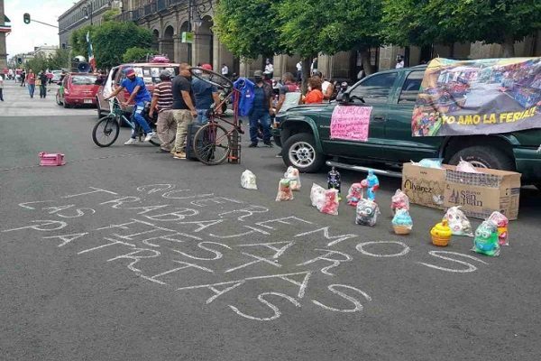 Ferieros piden al Gobierno capitalino que los dejen trabajar