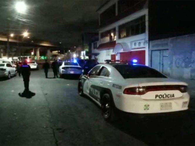 Fiesta clandestina en la colonia Romero Rubio es interrumpida por detonaciones de arma de fuego, hay dos heridos