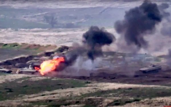 Se intensifica el enfrentamiento bélico entre Azerbaiyán y Armenia