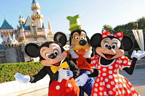 Por crisis económica, Disney despide a 28 mil empleados