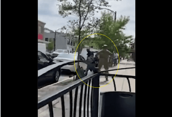 Militar estadounidense golpea a afroamericano por escupir su coche e insultar al ejército #VIDEO