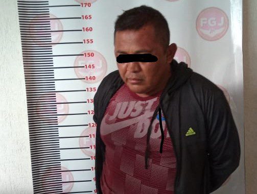 Pobladores de Texcoco casi linchan a sujeto acusado de robo