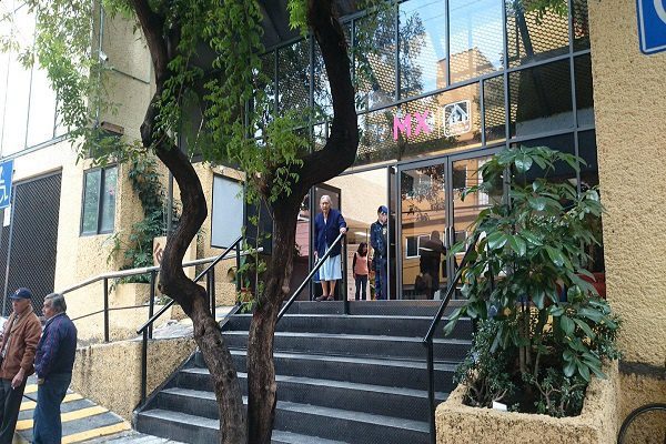 Trabajadores del gobierno capitalino exigen transparencia en la CAPTRALIR