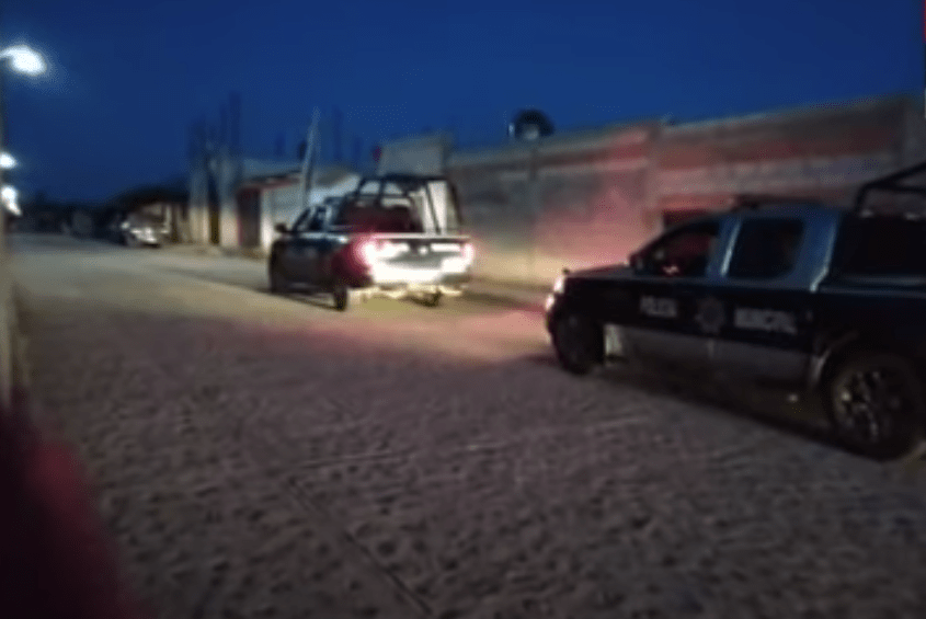 Detienen a hombre que guardó 5 años el cuerpo de su mamá en refrigerador