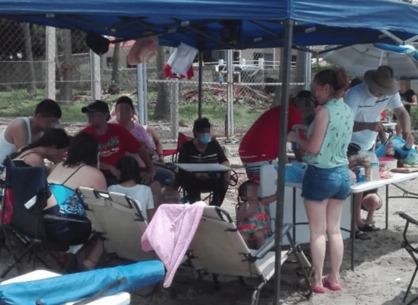 Almanza Avilés pide a la población a que no acudan a las playas, el que estén cerradas es para evitar contagios de COVID-19. Detalló que sí hay retenes policiales pero hay varias entradas a las playas y cuando los agentes están en puntos de revisión o haciendo recorridos es cuando aprovechan para meterse.