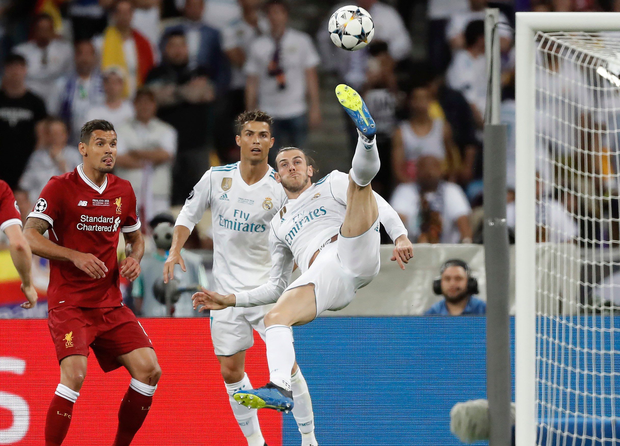 Selecciones sí podrían perder sus partidos si jugadores son puestos en cuarentena por COVID-19, confirma la UEFA