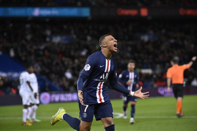 Kylian Mbappé se suma a jugadores del PSG que dan positivo por coronavirus