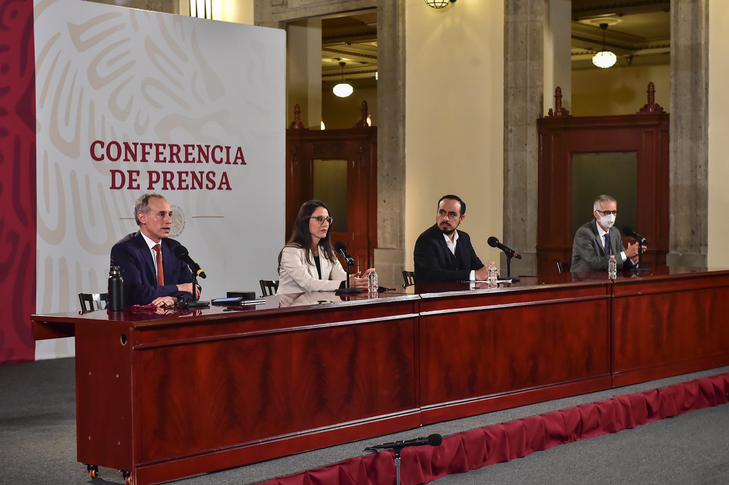 Modelo de prevención, atención y rehabilitación de salud mental en México es obsoleto, señala López-Gatell