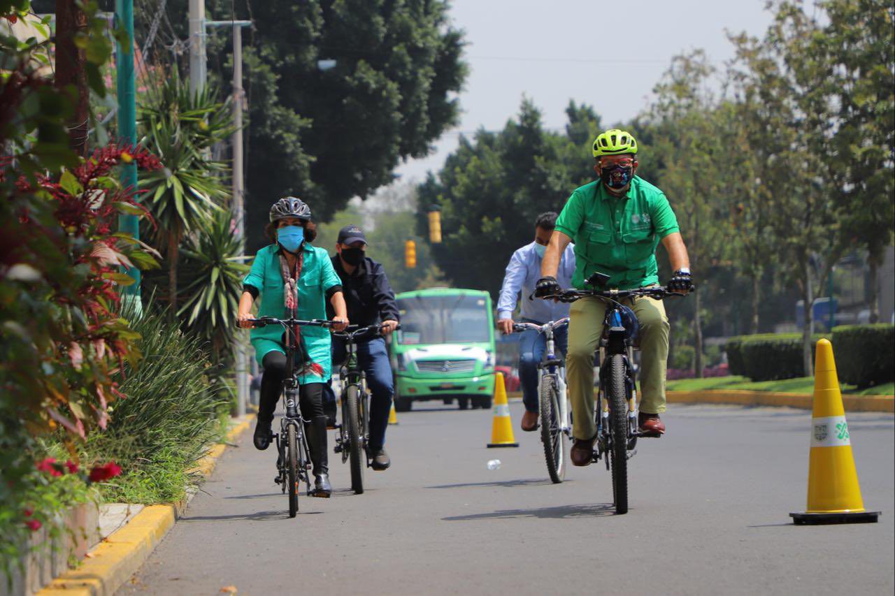 Instalan un sendero peatonal y ciclista emergente en Calzada Acoxpa #VIDEO