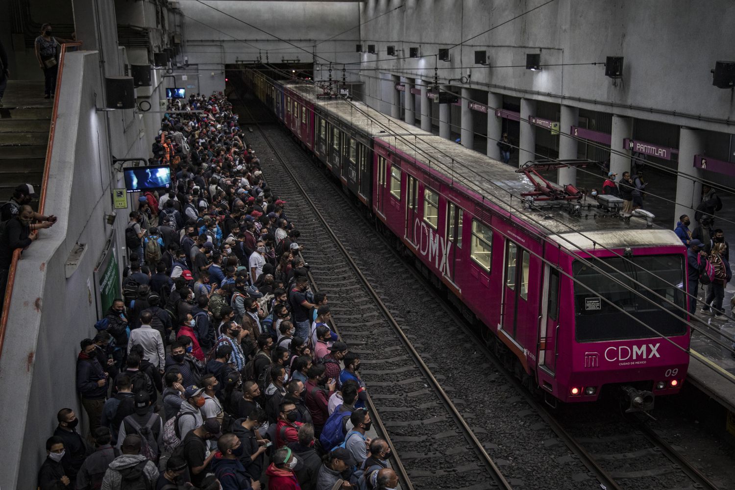 CDMX recupera 80% de su movilidad, pese a semáforo naranja