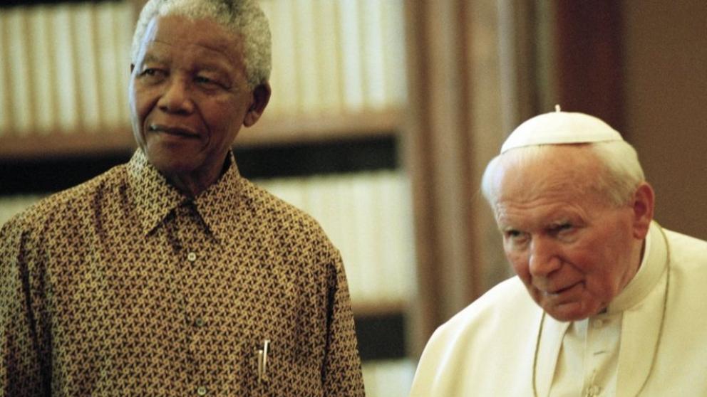 25 años del emblemático encuentro entre Juan Pablo II y Nelson Mandela