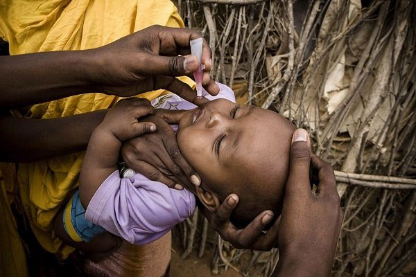 Vuelve la polio a África con nuevo brote a causa de una vacuna