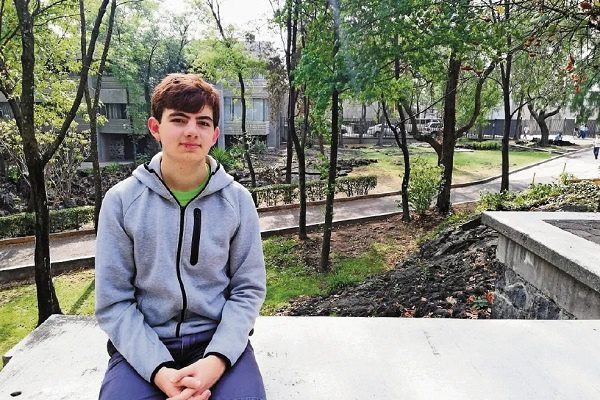 El mexicano Tomás Cantú gana medalla de Oro en la Olimpiada Internacional de Matemáticas