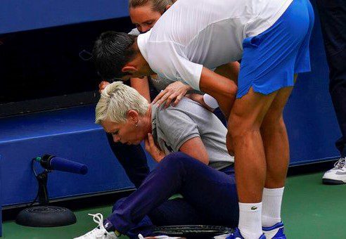Novak Djokovic lamenta descalificación del Abierto EEUU por golpear a jueza de línea #VIDEO