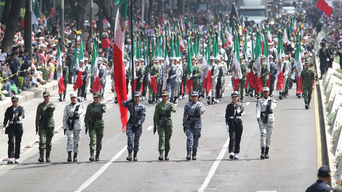 Hoy se realiza el 209 Desfile Miltar del 16 de septiembre, estos son algunos de los más recordados de años pasados