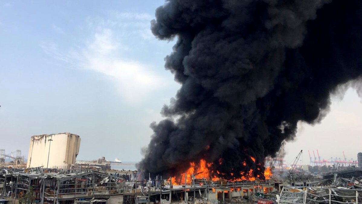 Se registra nuevo incendio en Beirut, a un mes de gran explosión #VIDEO
