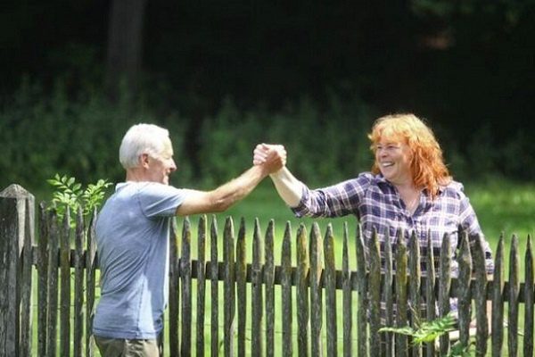 Día mundial del buen vecino, efeméride que nació como acto político