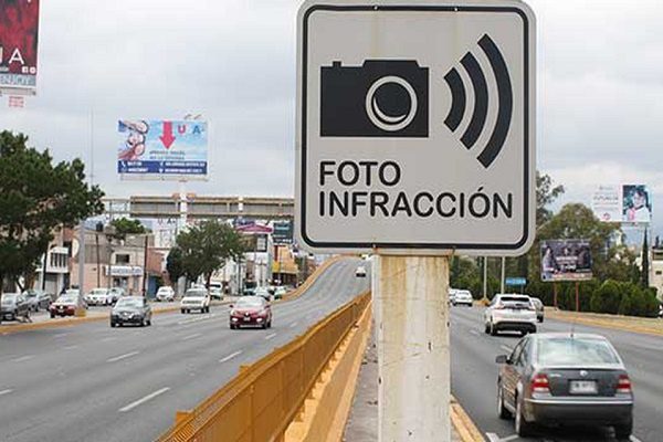 Infractores de fotocívicas podrán verificar su auto en periodo 2020-2