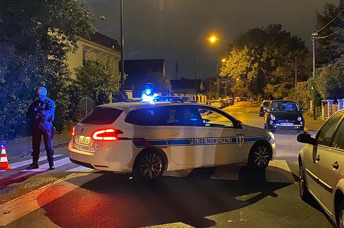 Policía de Francia abate a sujeto que decapitó a un hombre en las afueras de París