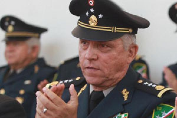 #ÚltimaHora Detienen en Estados Unidos al exsecretario de Defensa, Salvador Cienfuegos