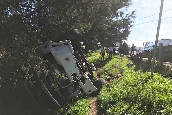 15 lesionados por transporte público volcado en la México-Cuernavaca