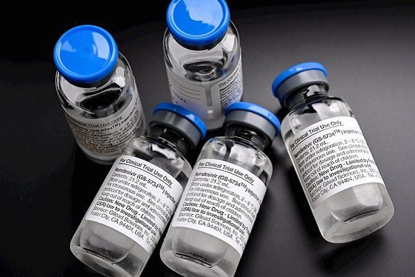 Pesa a estudios de la OMS, EU autoriza remdesivir para tratar Covid-19