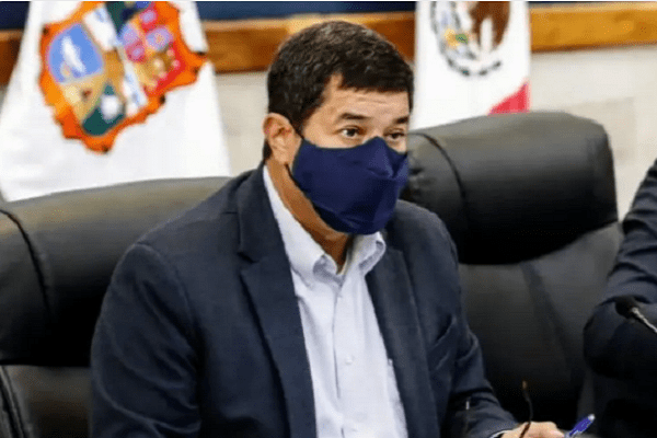 Chihuahua volverá a semáforo rojo por sobrecupo en hospitales