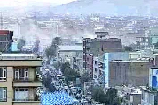 18 muertos y 57 heridos tras atentado suicida en Afganistán #VIDEO