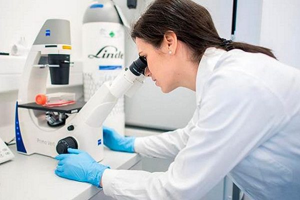 Estudio revela que Covid-19 redujo el escepticismo en la ciencia