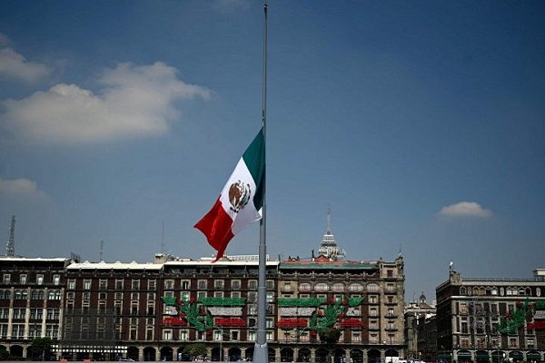 AMLO decreta tres días de luto nacional por víctimas de Covid-19