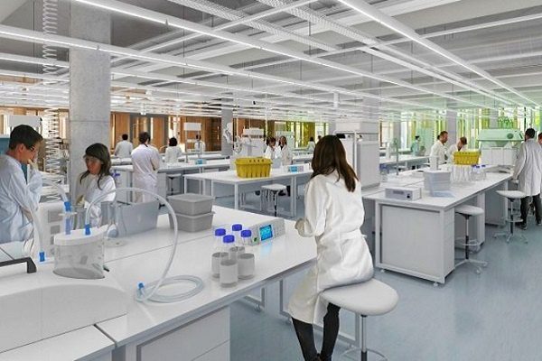 Inicia revisión de datos de fase 3 de vacuna de AstraZeneca