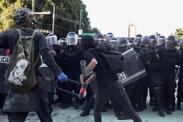 Seis heridos tras marcha del 2 de octubre en CDMX
