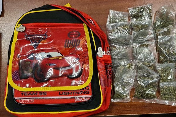 Procesan a padres que utilizaban a su hijo para repartir mariguana