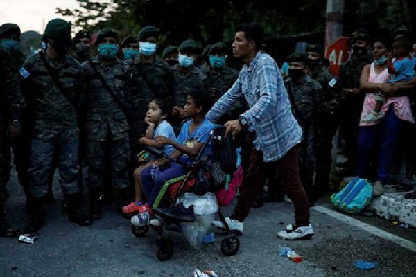 Guatemala anuncia repatriación de casi toda la caravana migrante