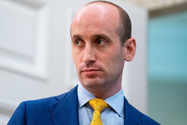 Da positivo a Covid-19 Stephen Miller, asesor de políticas de Trump