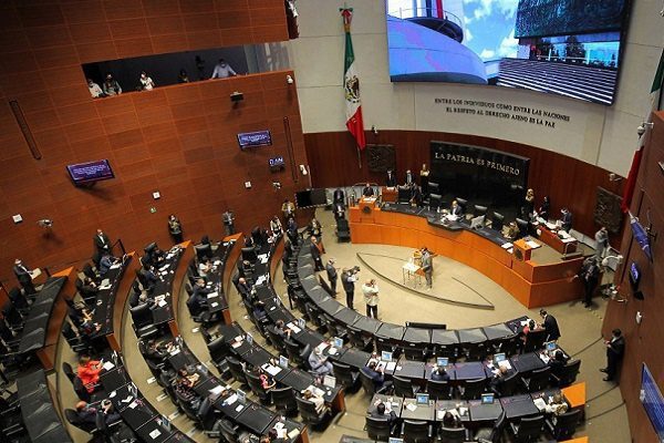 Senado aprueba en lo general la consulta popular contra expresidentes