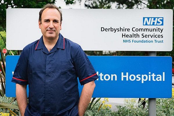 Voluntario de vacuna de AstraZeneca da positivo a Covid-19 #VIDEO