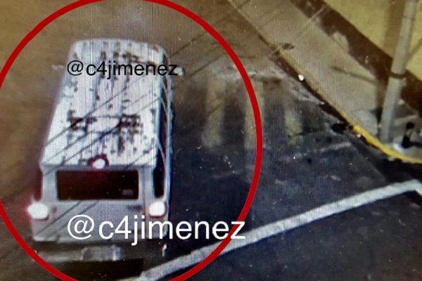 Captan camioneta usada para llevar medicamentos a Azcapotzalco