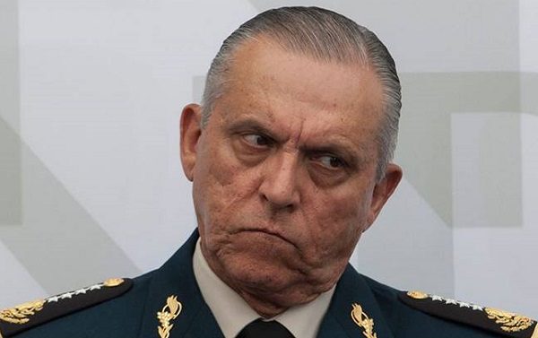 Corte californiana niega libertad bajo fianza a Salvador Cienfuegos